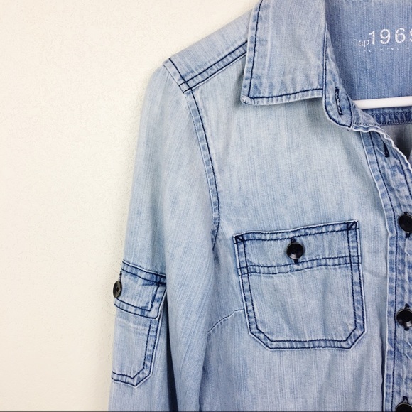 GAP | Button Down Faded Chambray Shirt - Picture 4 of 6